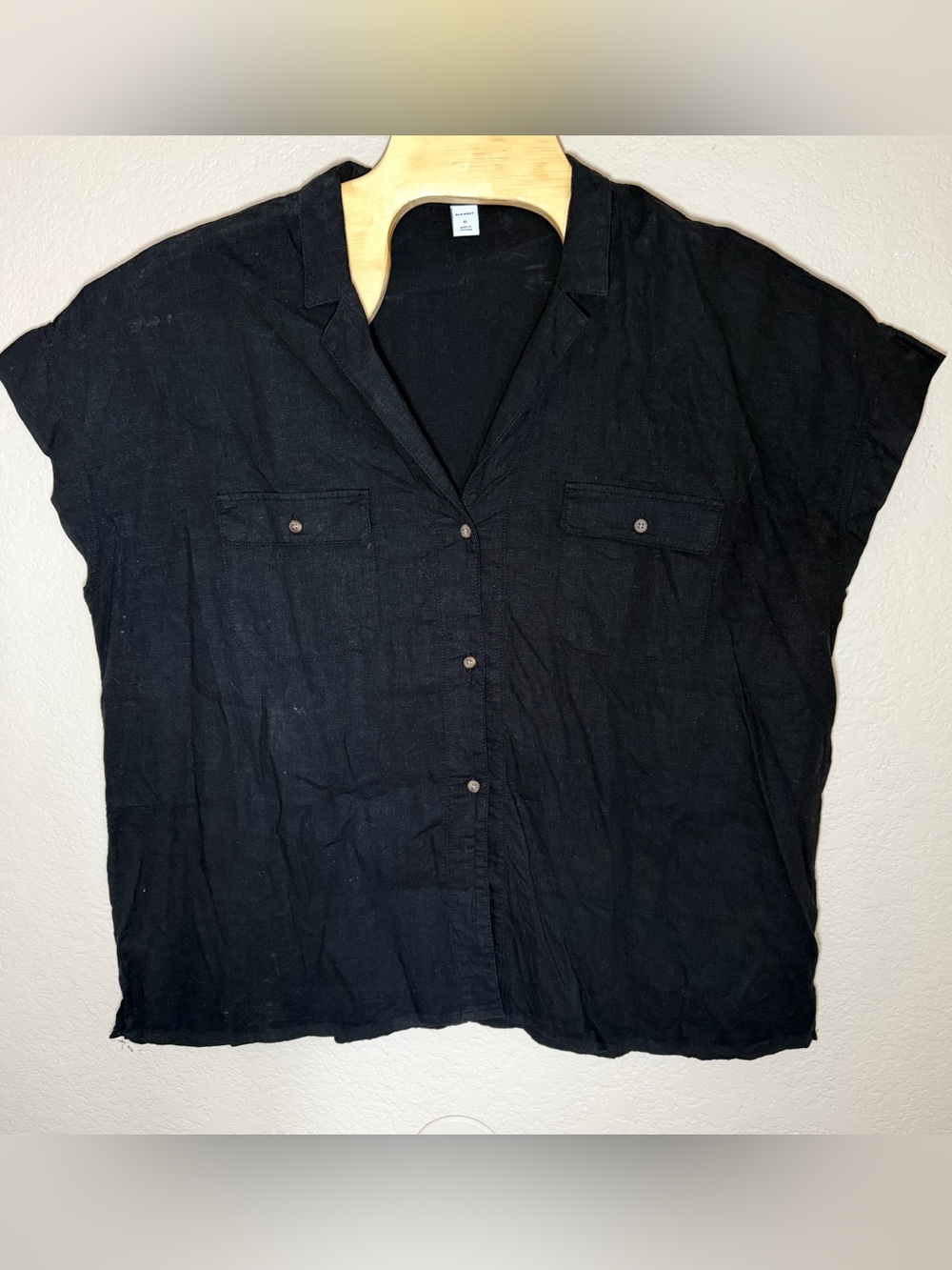 Old Navy Black Short-Sleeve Button-Front Casual Shirt